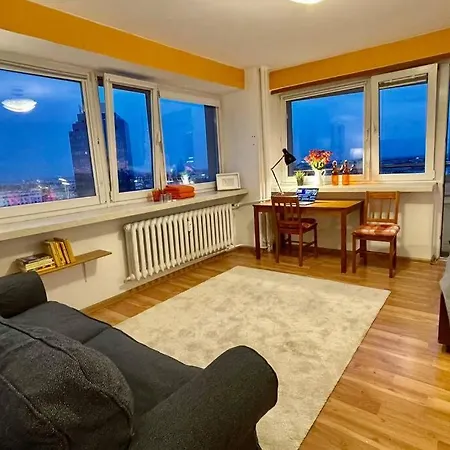 Orange Metro Fast Wifi 1gbs Big Tv Hbo Appletv דירה *