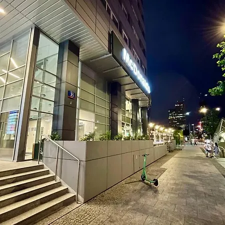 Orange Metro Fast Wifi 1gbs Big Tv Hbo Appletv *