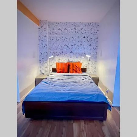 Orange Metro Fast Wifi 1gbs Big Tv Hbo Appletv *